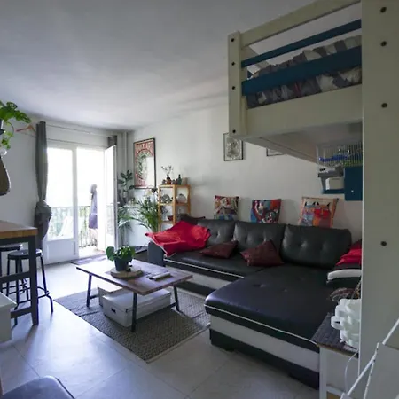Nice Studio With Balcony Near Canal De L'ourcq