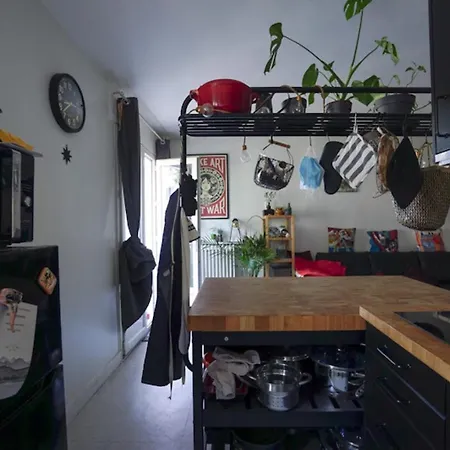 Nice Studio With Balcony Near Canal De L'ourcq *